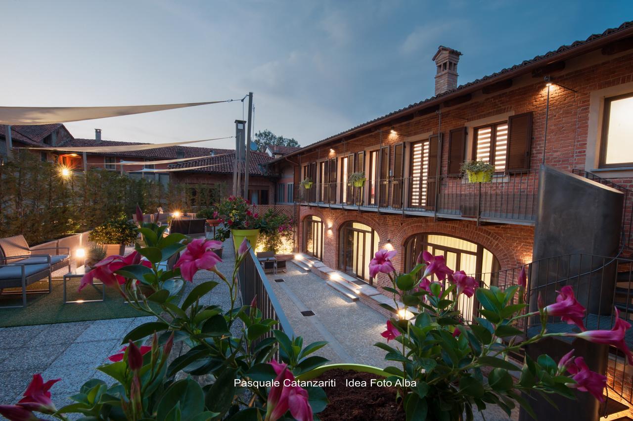 Angolo Divino Alba  Exterior photo